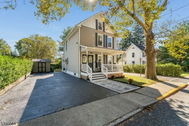 15 W Johnston St, Washington, NJ 07882 - Image #2