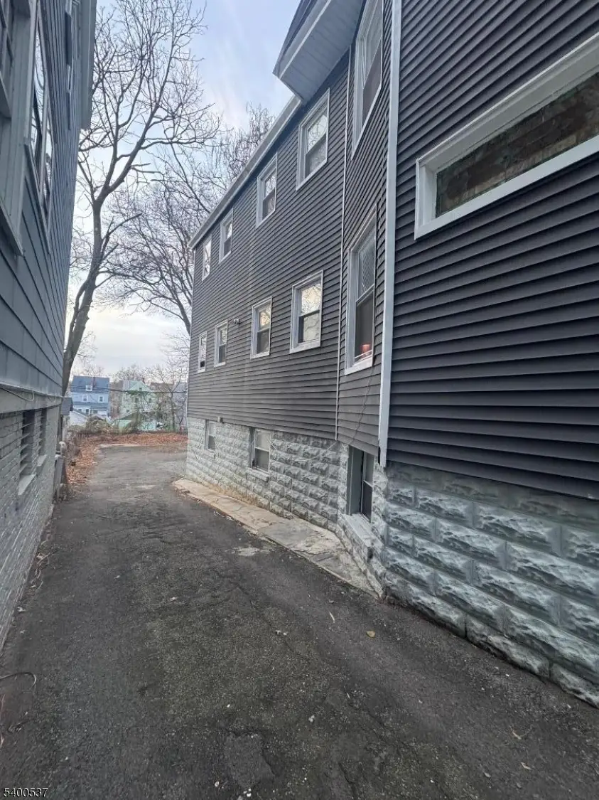 107 N Maple Ave, East Orange, NJ 07017 - Image #3