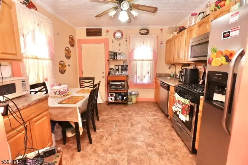 22-24 Kensington Pl, East Orange, NJ 07017 - Image #3