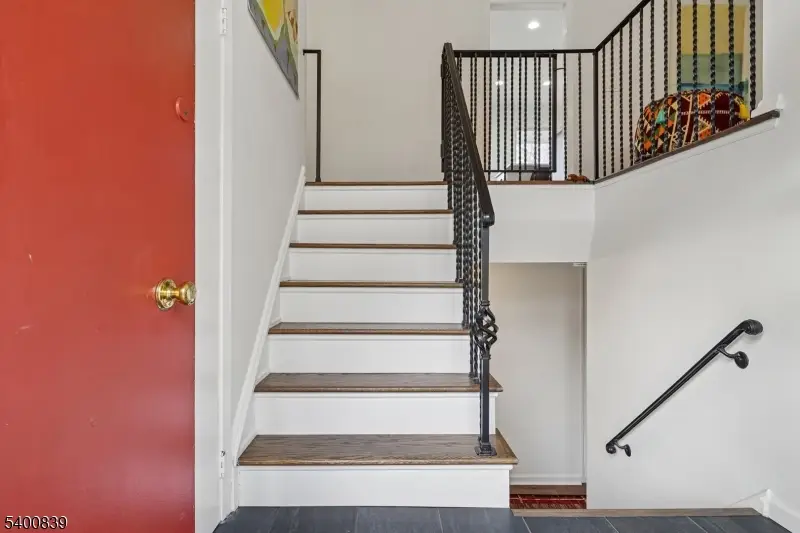 11 Hillcrest Dr, Randolph, NJ 07869 - Image #3