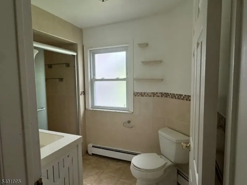 159 Leslie St, Ampere North, NJ 07003 - Image #2