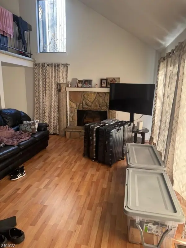 267 Gemini Dr #1B, Hillsborough Twp., NJ 08844