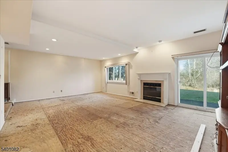 137 Castle Ridge Dr, East Hanover, NJ 07936 - Image #3