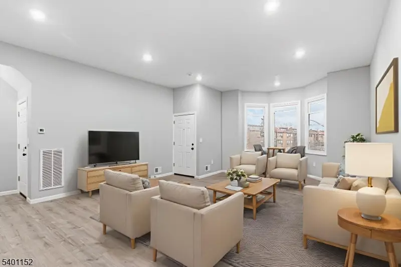 327 S Orange Ave, Newark, NJ 07103 - Image #3