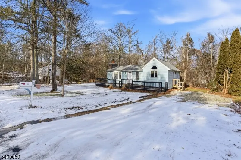 24 Caldwell Rd, West Milford, NJ 07480 - Image #3