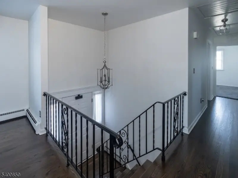 12 Oakwood Ave, Pequannock Township, NJ 07440 - Image #3