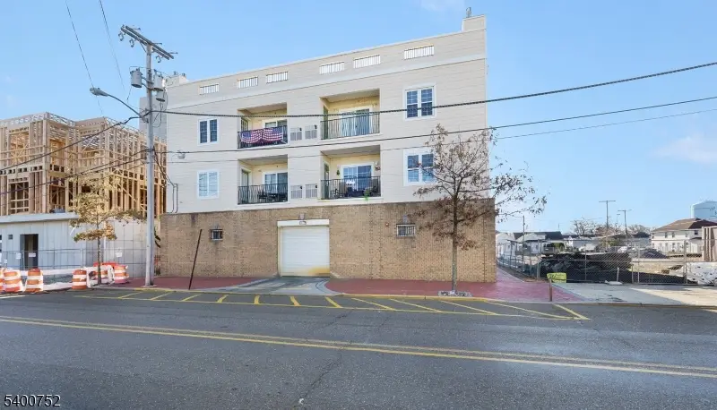 276 Beachway Ave Unit 8 #8, Keansburg, NJ 07734 - #1