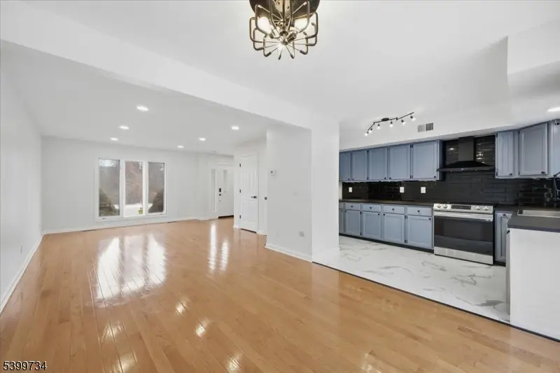 103 Cheyenne Rd, Andover Township, NJ 07848 - Image #1