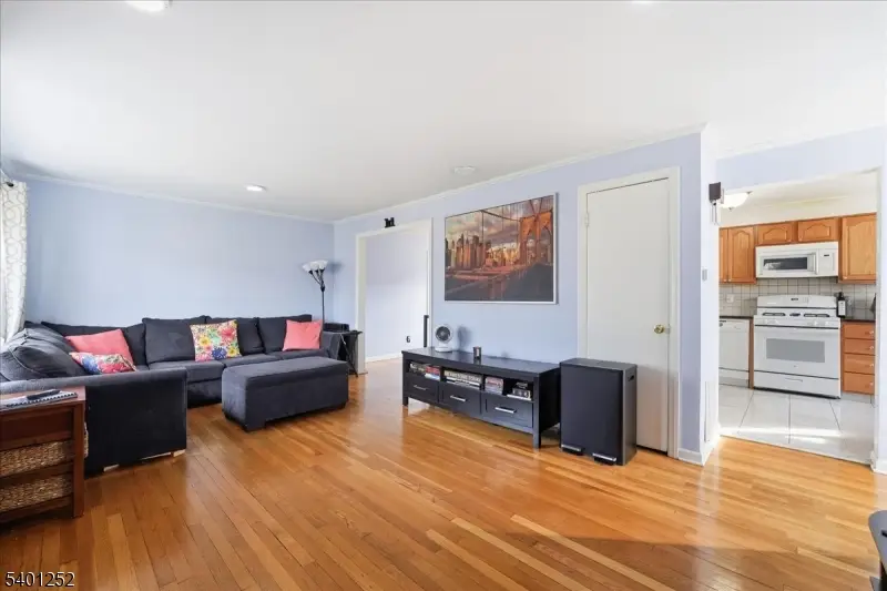 527 Birchwood Rd, Linden, NJ 07036 - Image #3