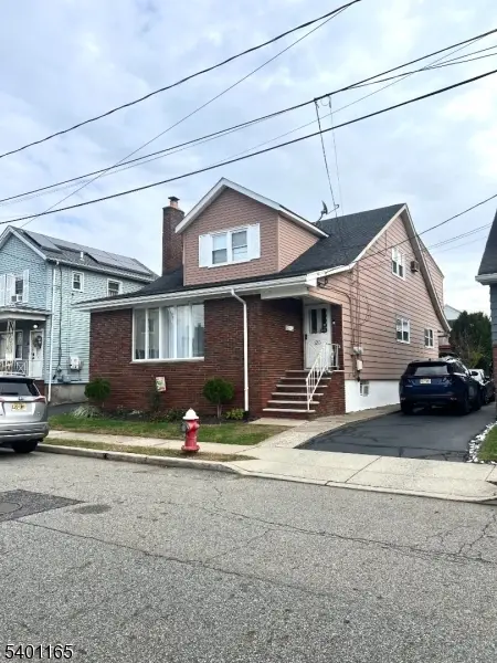 20 Elizabeth Pl, Totowa, NJ 07512 - Image #2