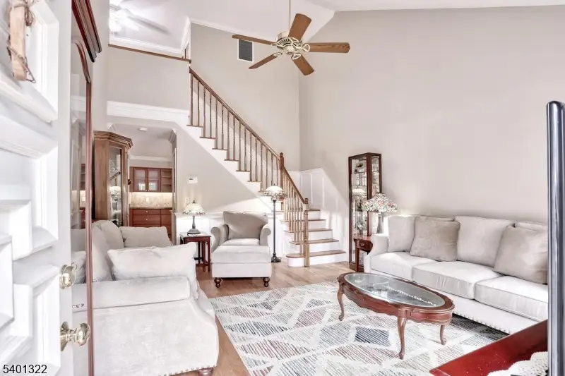 16-3 Tamaron Dr, Waldwick, NJ 07463 - Image #2