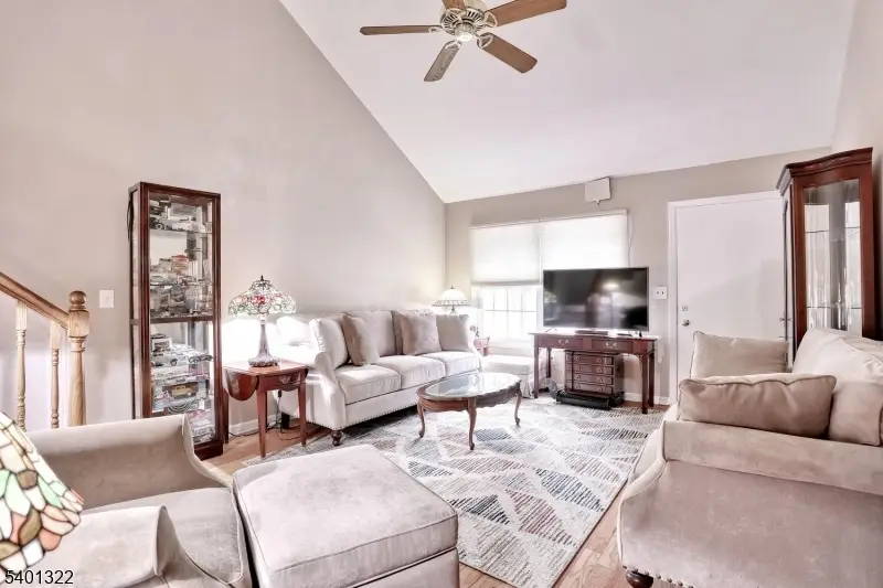 16-3 Tamaron Dr, Waldwick, NJ 07463 - Image #3