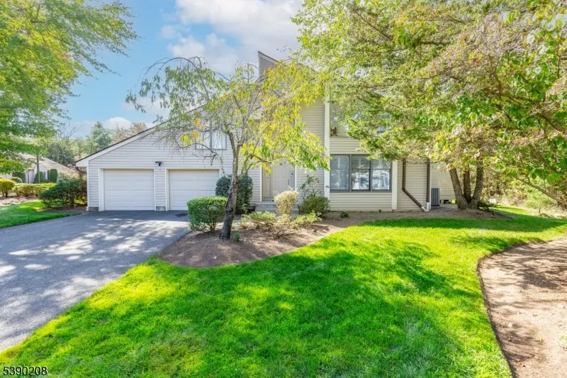 1 Bentley Dr, Franklin Lakes, NJ 07417 - Image #2