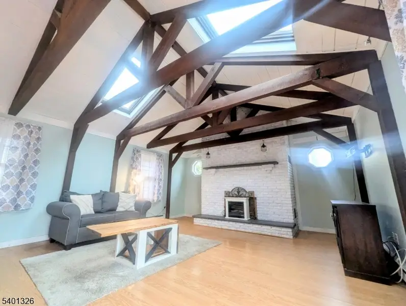 2 Presidential Dr, Washington, NJ 07882 - Image #1