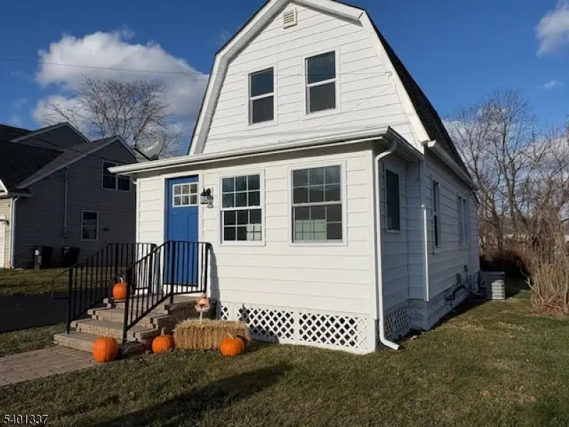 4 Whitehouse Ave, Whitehouse Station, NJ 08889 - Image #2