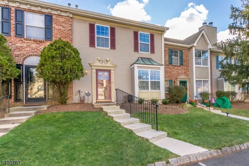 3302 Pinhorn Dr, Bradley Gardens, NJ 08807 - Image #2