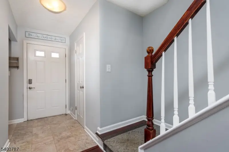 3302 Pinhorn Dr, Bradley Gardens, NJ 08807 - Image #3