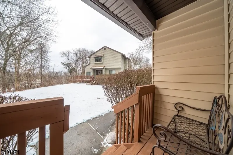 44 Sparrow Circle, Hampton Township, NJ 07860 - Image #2