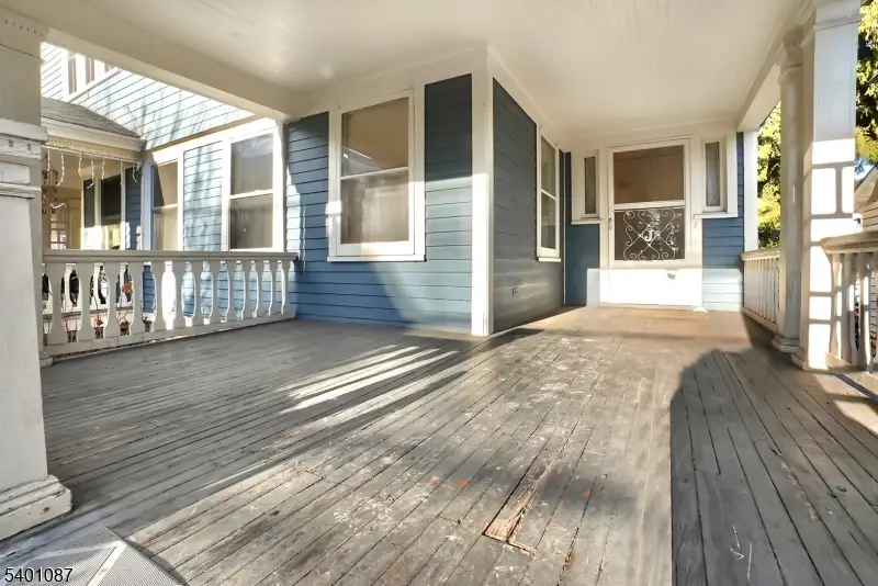 9 Hawthorne Pl, Montclair, NJ 07042 - Image #3