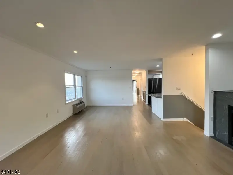 614E Fairview Ave #E, Fairview, NJ 07022 - Image #3