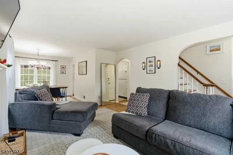 95 Hillside Dr, North Haledon, NJ 07508 - Image #3