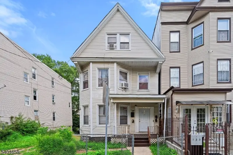 152 Chadwick Ave, Newark, NJ 07108 - Image #1