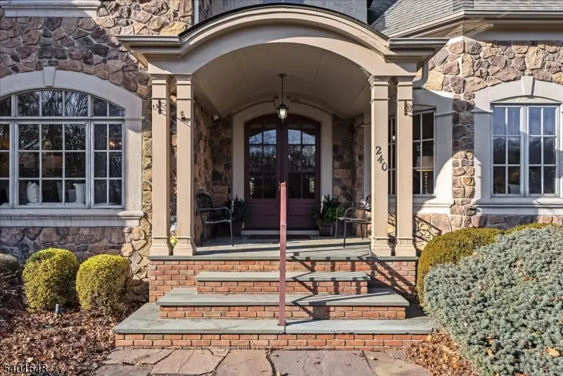 240 Oak Grove Rd, Franklin, NJ 08867 - Image #2