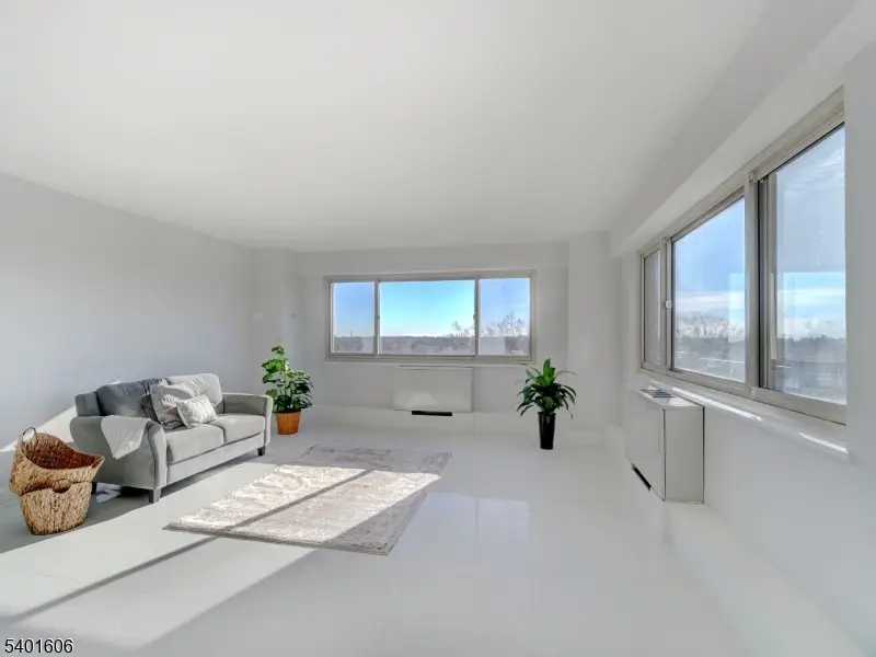 377 S Harrison St 8l #8L, East Orange, NJ 07018 - Image #3