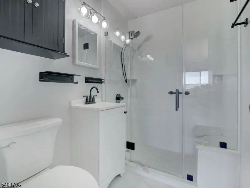 377 S Harrison St 16o #16O, East Orange, NJ 07018 - Image #2