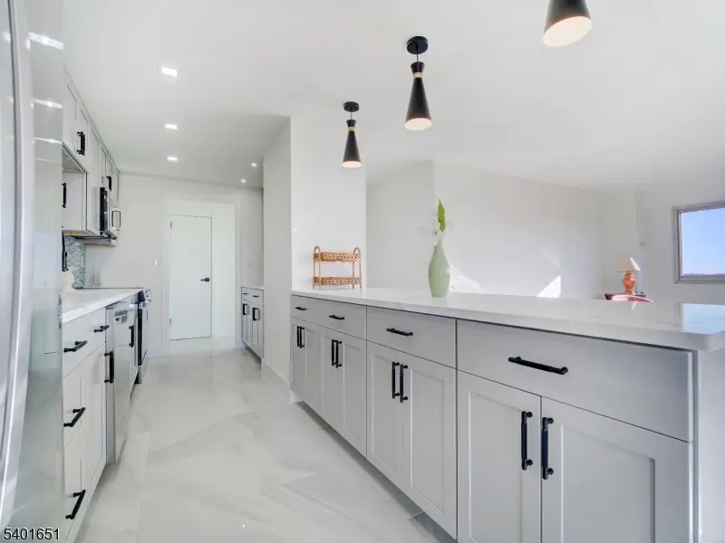 377 S Harrison St 9l #9L, East Orange, NJ 07018 - Image #1