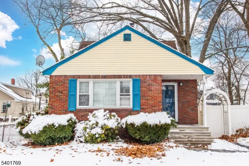 14 Hudson St, Bergenfield, NJ 07621 - #3