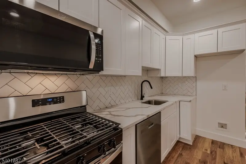 29 Kent St, Newark, NJ 07108 - Image #3