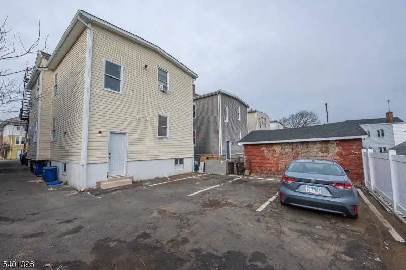 65 Grove St, Ampere North, NJ 07003 - Image #3