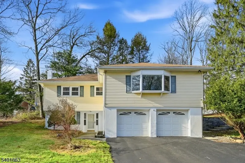 4 Rainbow Trl, Highland Lakes, NJ 07422 - Image #2