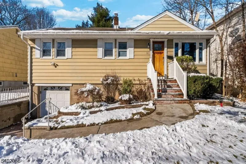 14 Weeks Ct, Clifton, NJ 07013 - Image #2