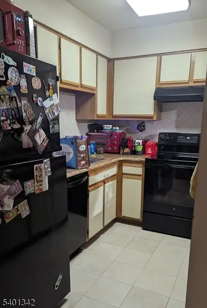 19 Plauderville Ave #110, Garfield, NJ 07026 - Image #2