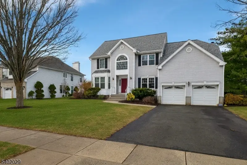 5 Clover Hills Dr, Franklin Township, NJ 08873 - Image #1