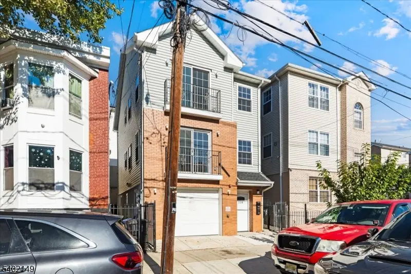 118 Oraton St, Newark, NJ 07104 - Image #2