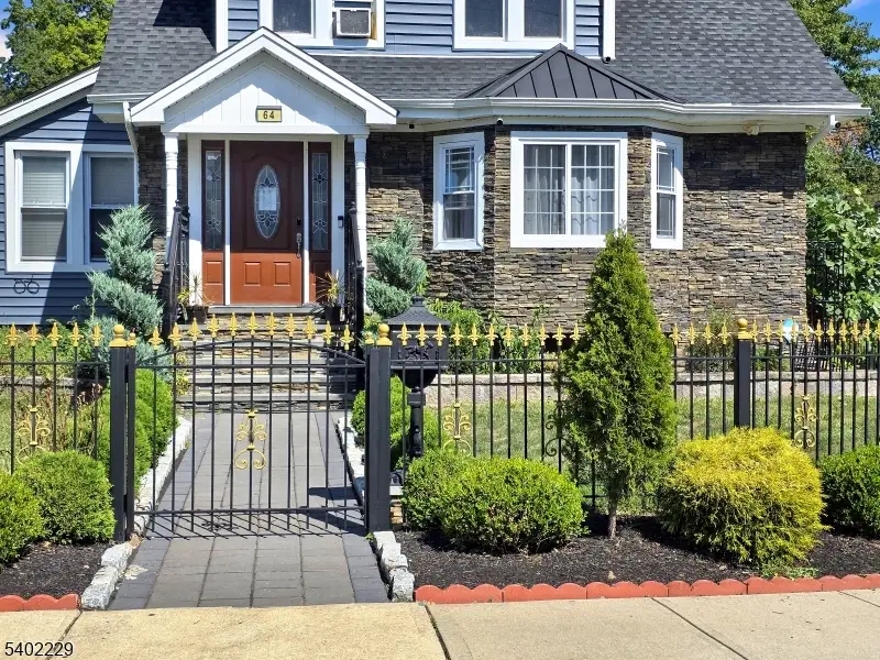 64 Van Houten Pl, Belleville, NJ 07109 - Image #3