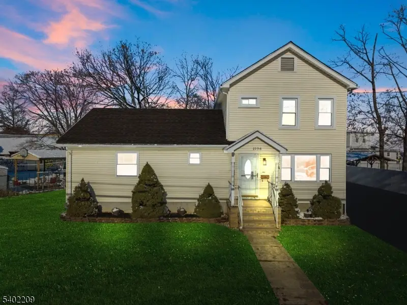 1996 Barnett St, Rahway, NJ 07065 - Image #2