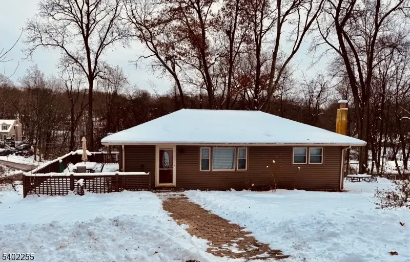 1 Stonewall Dr, Vernon Township, NJ 07462 - Image #1