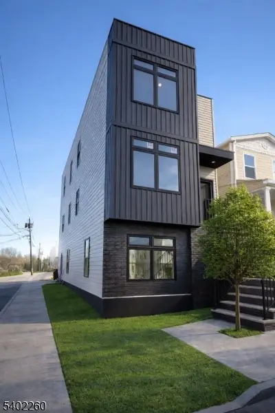 57 Rosa Park Blvd #2, Paterson, NJ 07524 - Image #1