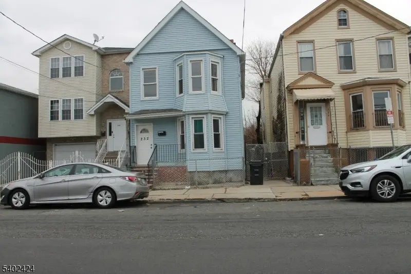 232 Sherman Ave #2, Newark, NJ 07114 - #1