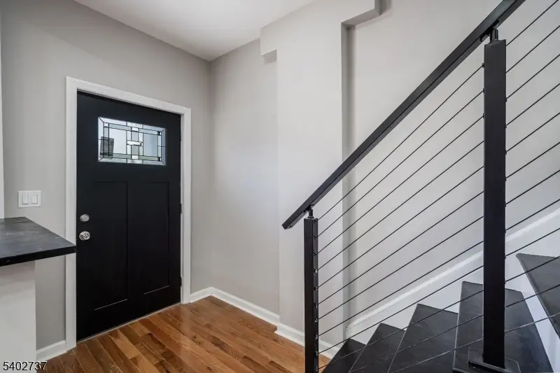 299 Halladay St, Jersey City, NJ 07304 - Image #3