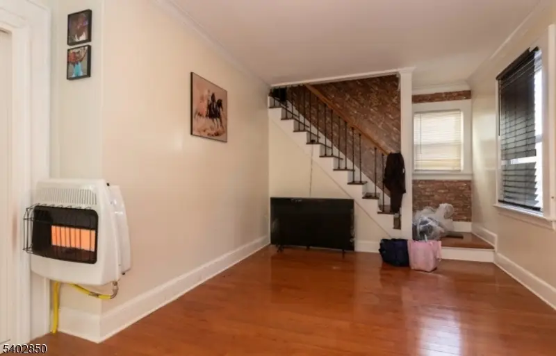 20 Mount Vernon Ave, Irvington, NJ 07111 - Image #2