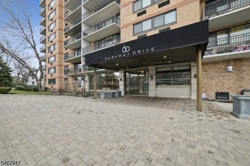 60 Parkway Dr #10G, East Orange, NJ 07017 - Image #2