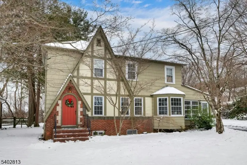 247 Hillside Ave, Chatham, NJ 07928 - Image #2