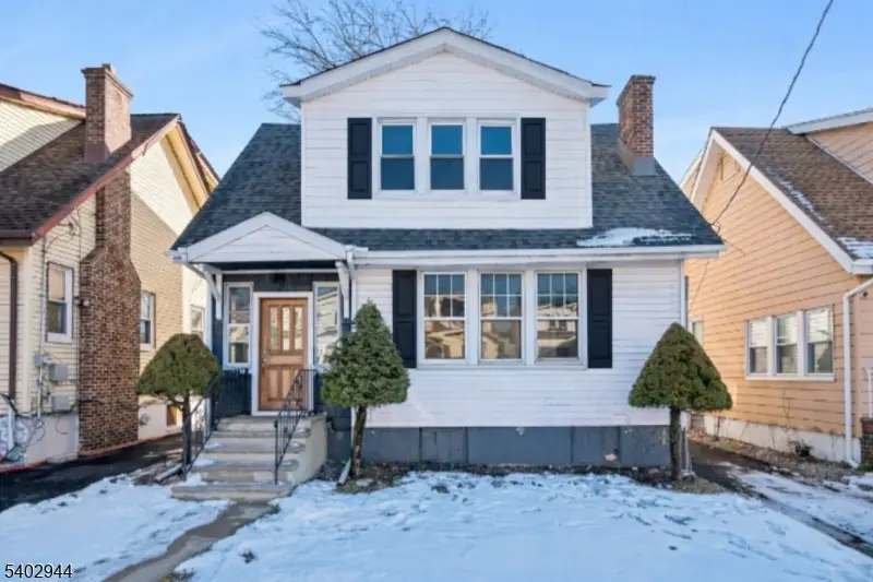 56 Osborne Pl, Irvington, NJ 07111 - Image #1