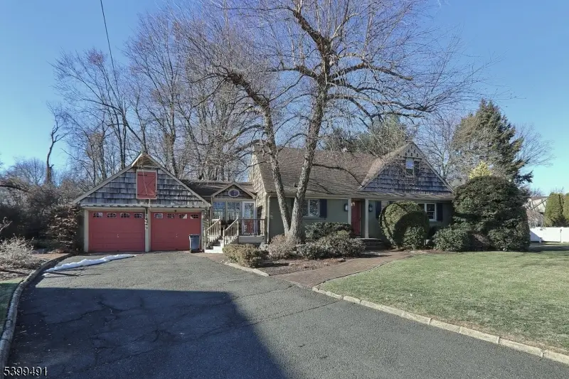 10 Red Maple Ln, Kenilworth, NJ 07033 - Image #1