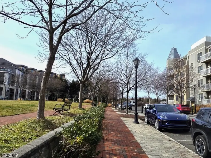 30 Freedomway #102, Jersey City, NJ 07305 - Image #3